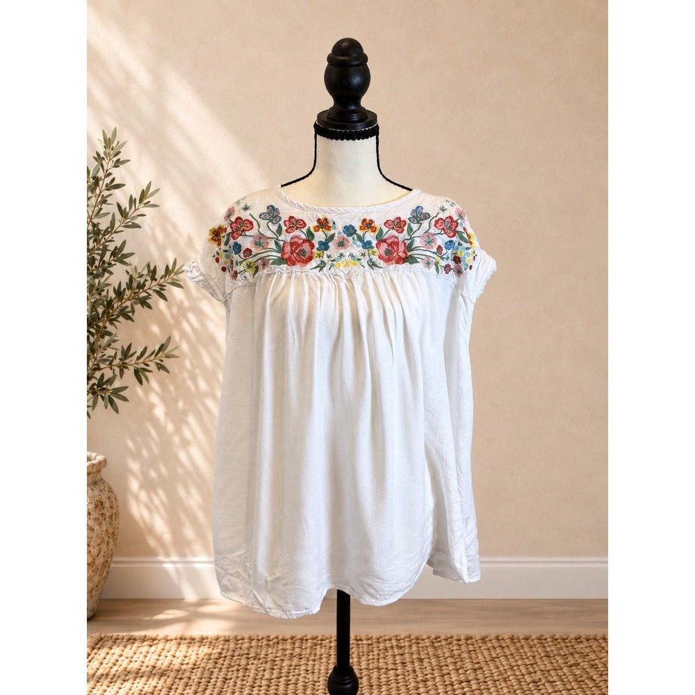 JodiFL White Embroidered Floral Peasant Top Ruffle Sleeve Boho Blouse Medium